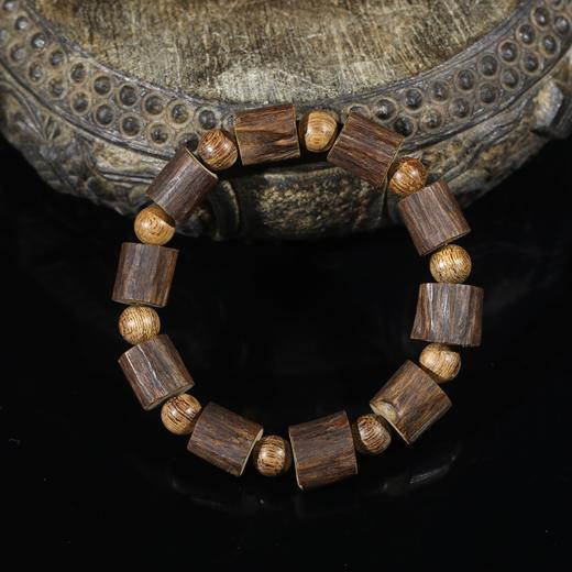 BC.YT12.1-8    东马《桶珠》   9.73g 商品图0