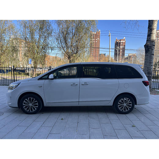 别克 GL8 陆上公务舱 625T 豪华型【长租-北京】 商品图3