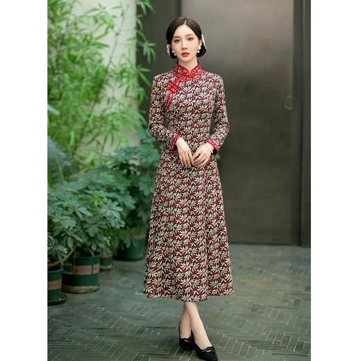 SYG-742改良旗袍新款2024高端优雅气加厚加绒连衣裙 商品图0