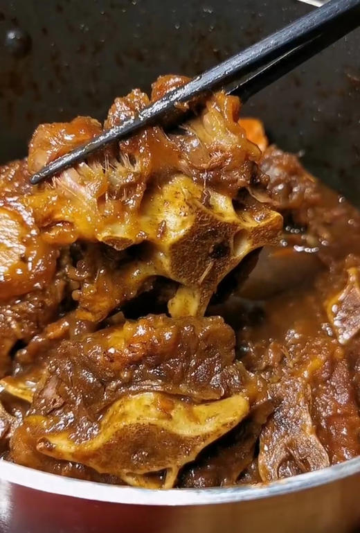 #新西兰草饲牛尾#，来自纯净的国度，农业优+的国家。草饲嫩牛尾，更健康更好吃。牛肉生鲜冷冻天然原产，带骨煲汤 去肥 商品图2