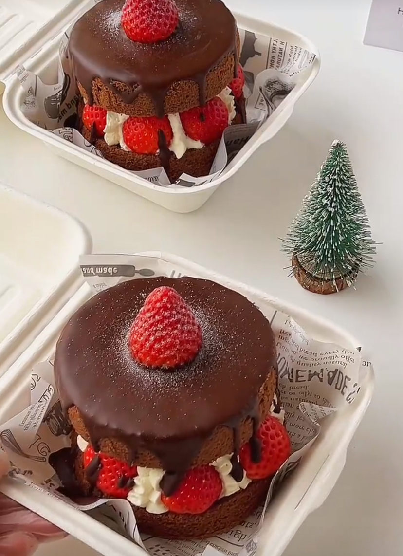 巧克力牛奶草莓便当（小四寸，1-2人）