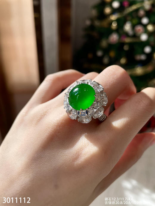 老坑玻璃种阳艳绿蛋面戒指【3011112】具体价格微信咨询 商品图5