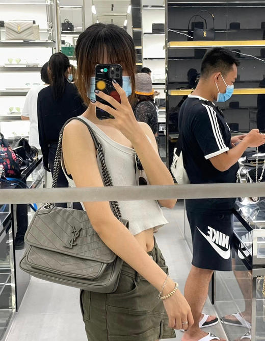 niki 杨树林中号 -灰色 商品图0