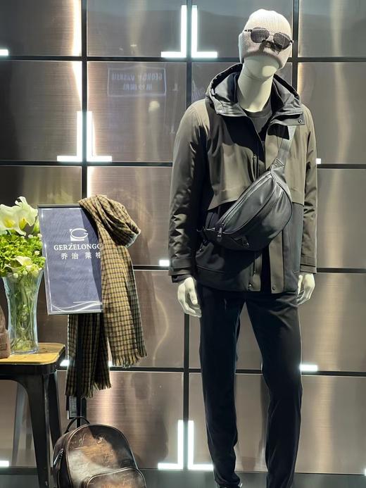 4F乔治莱格羽绒服 商品图0