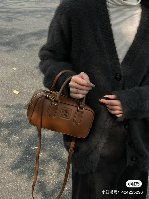 原单品质miumiu复古手提包-棕色 商品图2