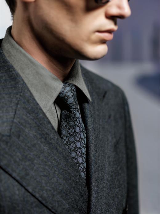 Stylbiella Super 120's 澳洲美丽诺羊毛精纺法兰绒中灰色宽条纹全麻衬套装 商品图1