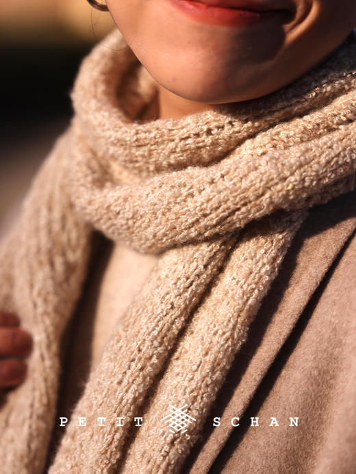 PETIT SCHAN小闪 ACC#015 Dirty white 脏小白 骆驼绒山羊绒混纺手工编织围巾 商品图3