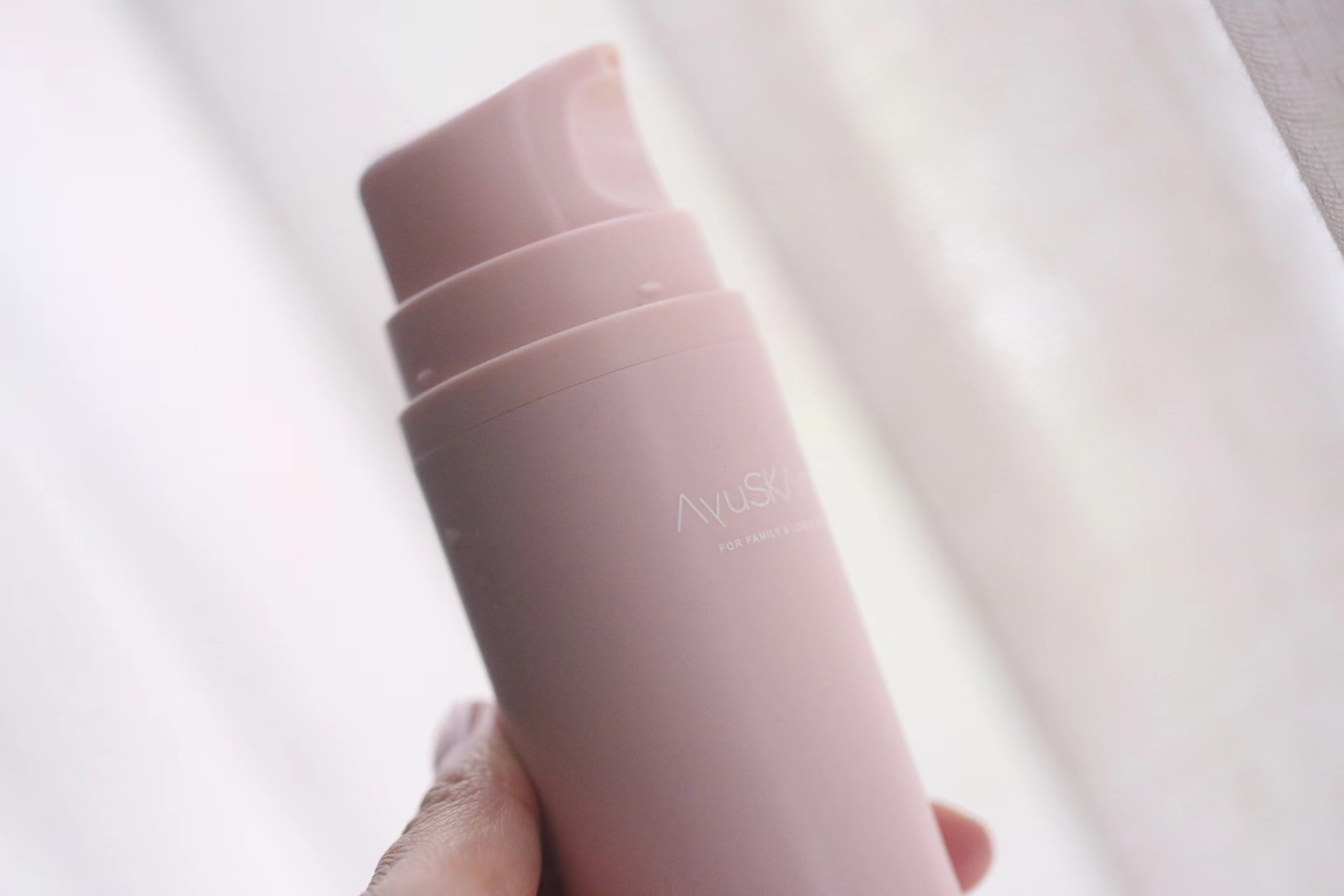 猫太推荐---- AyuSkAma 玫瑰檀香身体乳 温和植物配方 补水滋润 改善粗糙 120ml