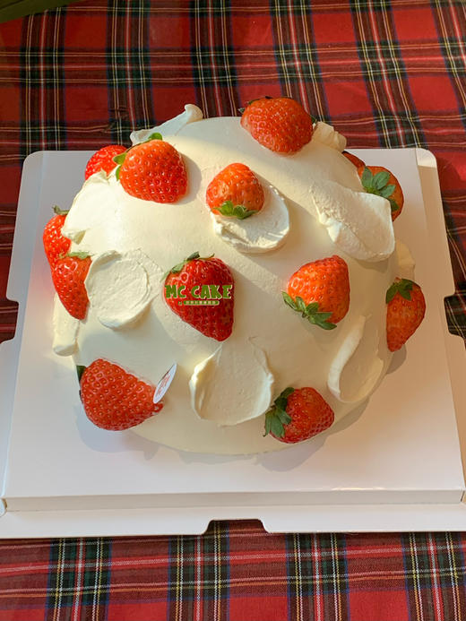 奶油草莓‘炸弹’ 商品图0