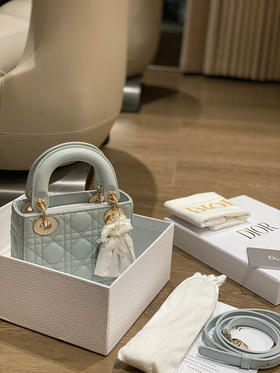 三格戴妃包 〰️湖水蓝