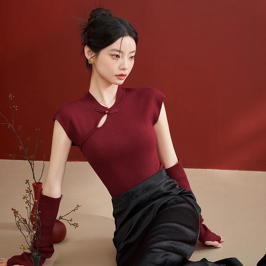 西遇新中式半高领盘扣针织毛衣女2024新款可拆卸袖套毛衣上衣10340089 商品图3
