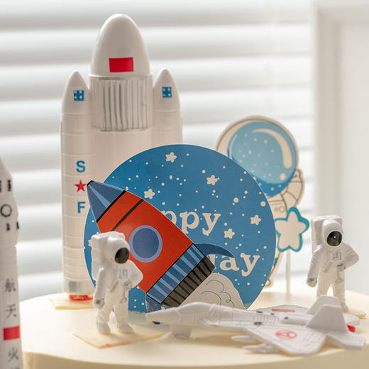 情景蛋糕 一飞冲天 航天航空 牛奶奶油情景蛋糕 生日蛋糕 大理同城送 商品图3