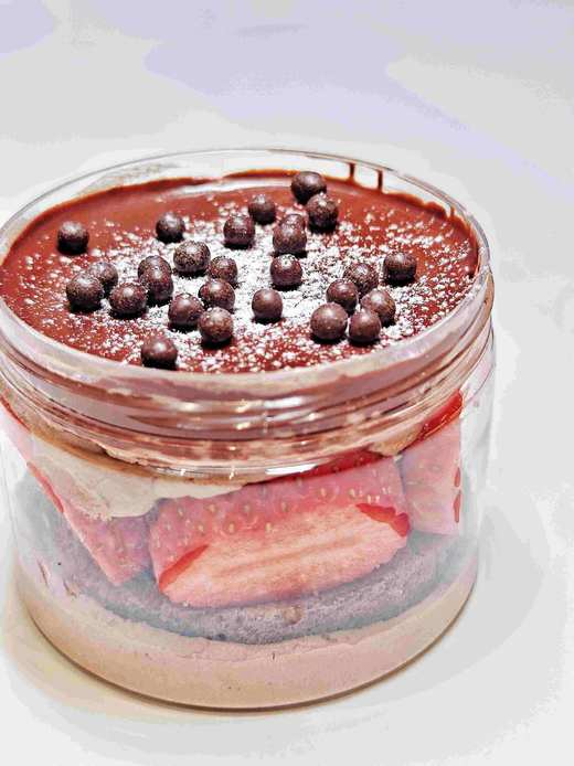 草莓巧克力小蛋糕，无现货，现做，莫急哦 商品图0