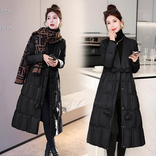 冬季新款，时尚设计感显瘦A型长款过膝V领复古盘扣羽绒服HR-KJFD187 商品图4