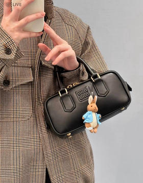 原单品质miumiu复古手提包-黑色