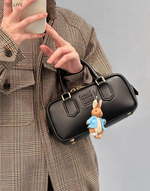 原单品质miumiu复古手提包-黑色 商品图0