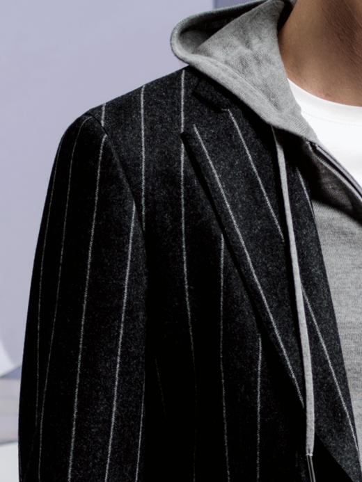 Stylbiella Super 100's 澳洲美丽诺羊毛粗纺法兰绒340克深灰色宽条纹全麻衬套装 商品图1