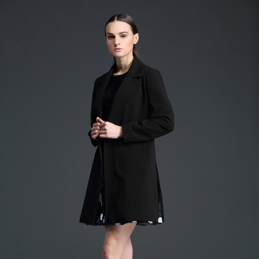 展厅【伯妮斯茵】时尚侧开叉中长款风衣 绯红色 黑色两色选153D078 商品图3