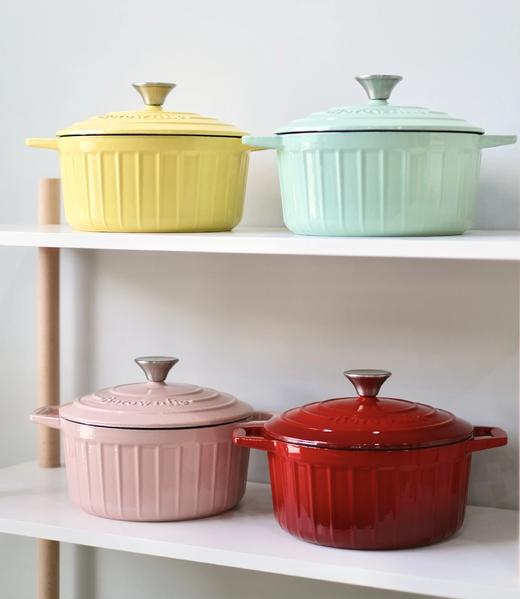 旗舰店899！【德国博朗菲铸铁珐琅锅22cm】3.1L大容量，‌⁮能炖整只鸡，一锅顶十锅，‌煎炸炖焖煲煮，360°立体加热，⁦微压锁水，聚热保温！ 商品图0