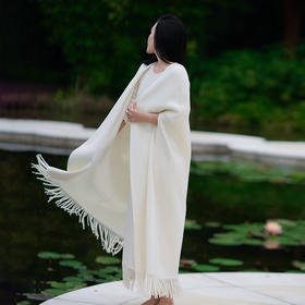 东黎 • 山羊绒女士秋冬气质斗篷 3536