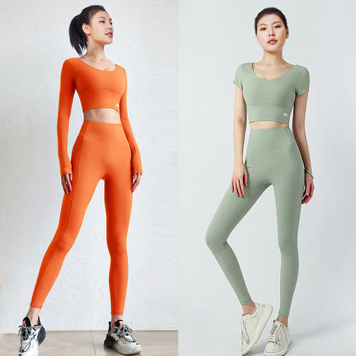 依琦莲新品 裸感瑜伽长袖套装 AWJL22055+JL22158性感仙气瑜伽服加宽下摆U型圆领 V型美背 高腰收腹紧致双腿显瘦提臀便捷口袋 商品图0
