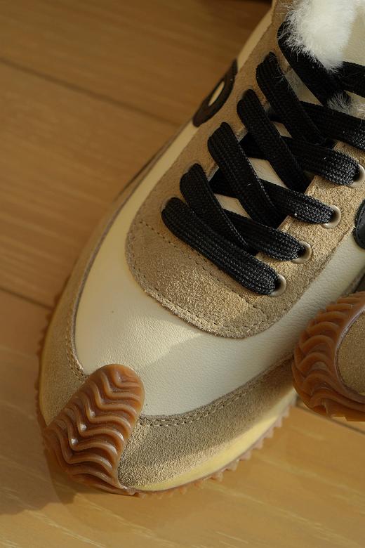 全国包邮！官网同款售价1900+！罗意威加毛德训阿甘鞋 ，增高4cm，时髦也可以的美的毫不费力！进口牛皮 +内里澳洲进口羊毛，保暖时尚！【无标发货，支持七天无理由退换货】 商品图7