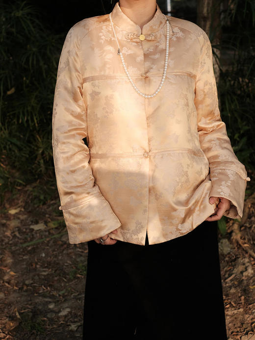 盛唐牡丹 |香槟蝶恋花真丝交织提花棉服(不夹棉) 商品图0