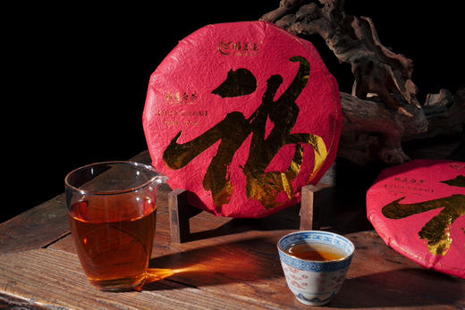 2013年贡眉(福)一级白茶饼300g（茶+密封袋）买七送一 商品图0