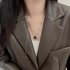 Oflye潮流饰品 天然贝母黑白圆形双面几何吊坠时尚抽拉设计长款项链