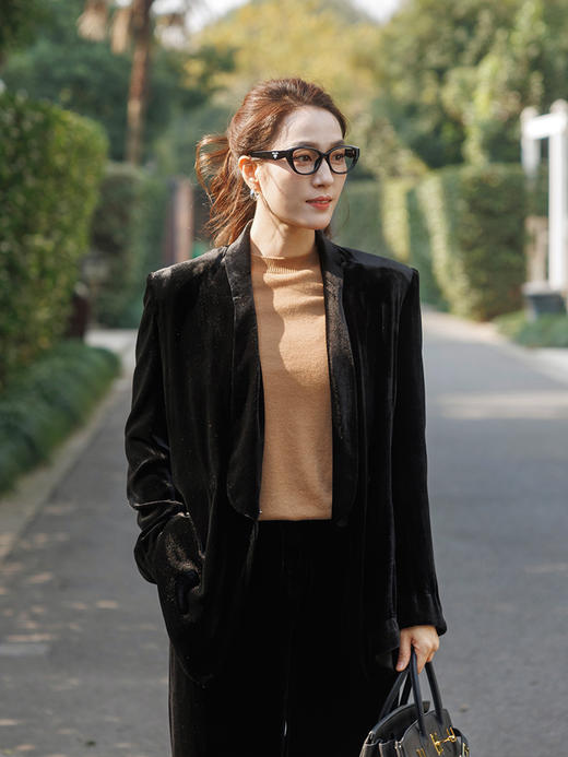 “绅士感” 青果领 真丝混 丝绒西装外套 商品图0