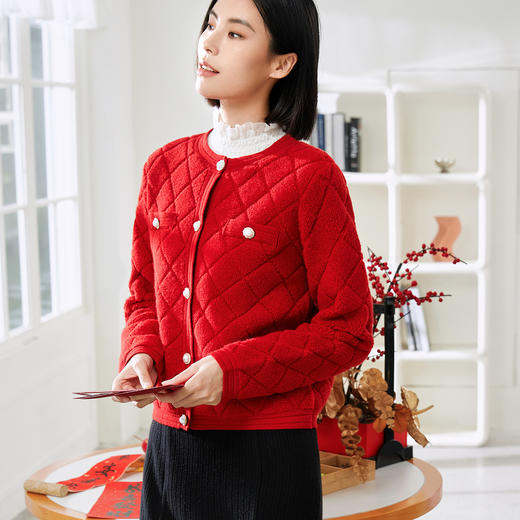 玳莎红色氛围感小香风针织开衫女秋冬新款优雅毛巾绣圆领毛衣  DD33317 商品图1