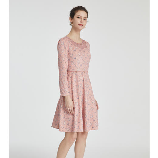 司歌冬长袖连衣裙圆领印花灯芯绒收腰A881295 商品图1