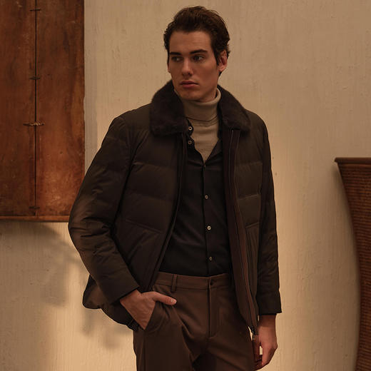 YvesFigarau伊夫·费嘉罗尼克服 商品图1