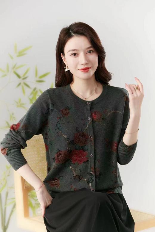 4F 胖唯俏 毛衫 商品图0