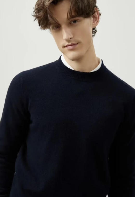 BC圆领衫。自己备注号码颜色：黑色 灰色 杏色 酒红和豆绿 商品图4