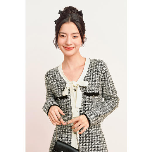 【严选】诗凡黎冬小香风精致金属扣装饰提花连衣裙SEC190911 商品图1