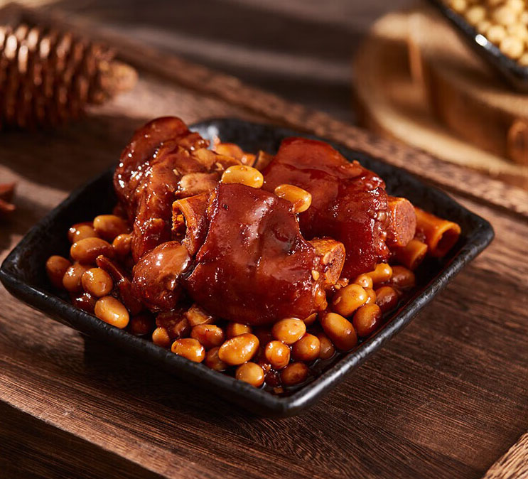 黄豆焖蹄花，10袋组合，精选新鲜猪脚+优质黄豆，传统工艺，匠心卤制，选材用料考究不将就，肉质饱满紧实，Q弹，营养丰富，口口入味，鲜香四溢，好吃不油腻M