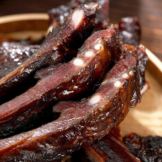 川渝排骨香肠特产正宗麻辣排骨肠脆骨肠川味农家柴火烟熏腊排骨 450g/袋 商品图5