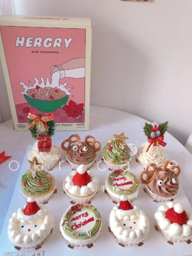 圣诞节杯子蛋糕-无夹心内有卡仕达酱-低糖无添加