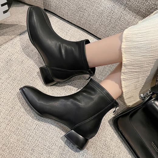 ZHR短靴女2023新款秋冬法式休闲时尚百搭粗跟显瘦厚底马丁靴 商品图3