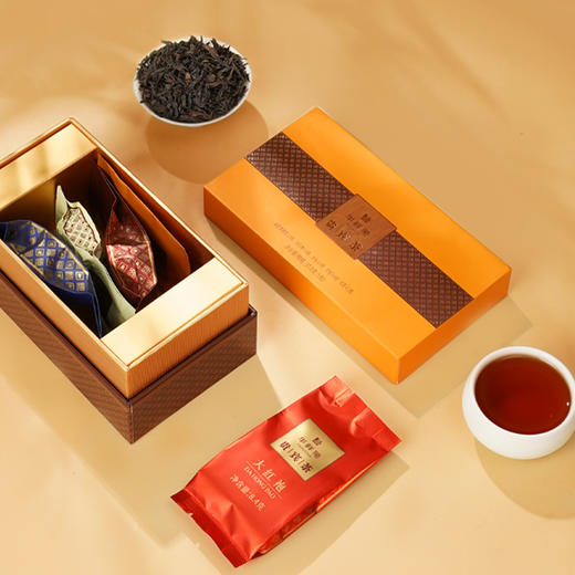 华祥苑-37.8g贵宾茶综合品鉴装 (大红袍/肉桂/水仙/清铁/红茶各1泡) 商品图3