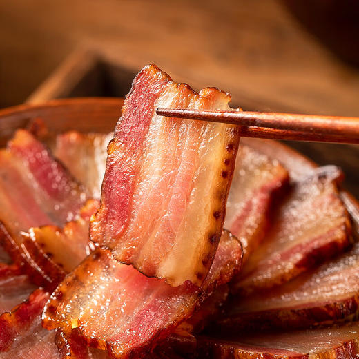 川渝风味腊肉系列 三线肉   二刀肉  450g/袋 重庆特产 非遗老字号  烟熏五花腊肉 年货送礼 商品图0