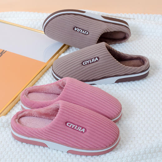 【舒适休闲！时尚情侣棉拖】拖鞋秋冬季保暖家居室内男女情侣棉拖加厚防滑毛绒厚底棉拖鞋，柔软厚实，防滑毛绒厚底设计，走动间如行云流水。 商品图2