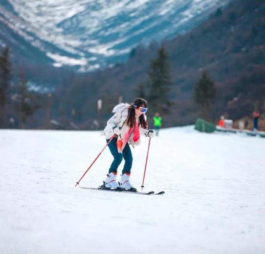 【鹧鸪山冰雪世界直通车 】 冬季第一场滑雪活动开始啦~ 商品图1