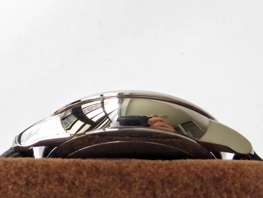 ZF蝶飞动能欧米茄蝶飞系列多功能腕表，带来重大技术突破——不仅完美实现正品所有功能，就连大小厚度也与原装无异（市场独家厚度与正品一致）。【表壳】腕表尺寸39.5X12.5mm 风格简约的壳套雅致华美， 商品图6