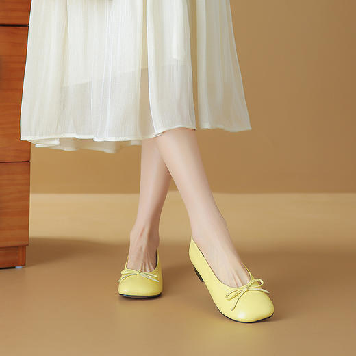 清新简约，浅口真皮苹果头头层皮平底鞋ZF-24-017 商品图2