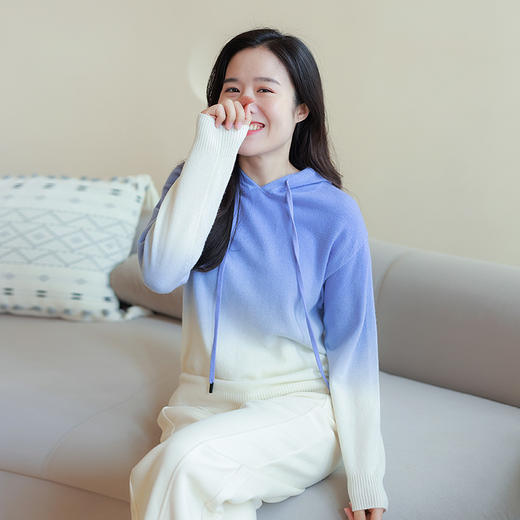 【回馈粉丝】100%羊毛秋冬新款美拉德软糯慵懒风渐变色帽衫 商品图0