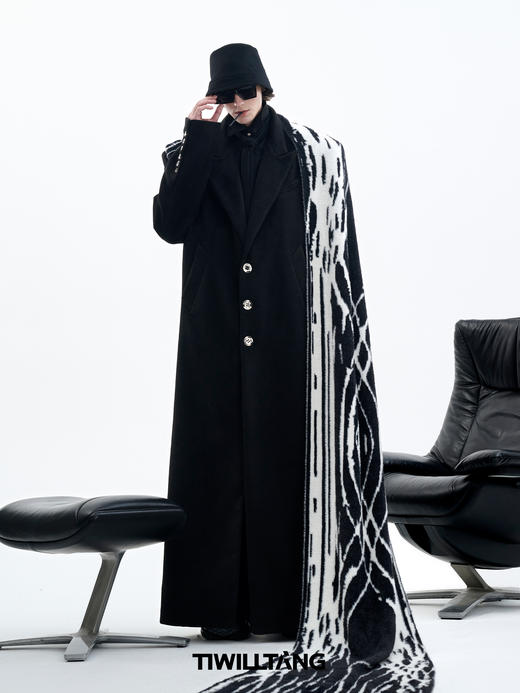 TIWILLTANG启世录“奢迹衍生”荆棘蔓宇艺术抽象提花加厚保暖围巾 商品图4