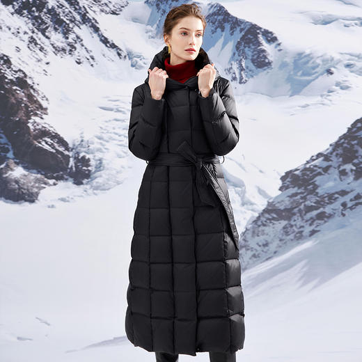 EITIE爱特爱连帽立领格子收腰长款显瘦纯色加厚羽绒服冬季新款D2311209 商品图4