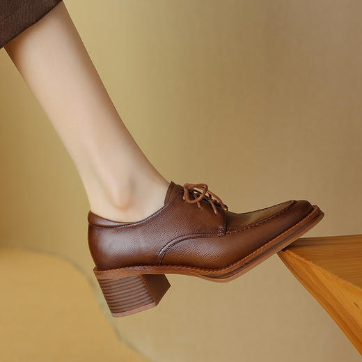 复古优雅，尖头英伦风真皮粗跟小皮鞋DTN-B216-6 商品图12